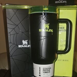 Limited Edition Spiderman 40oz Stanley Black and Neon Green Quencher Tumbler